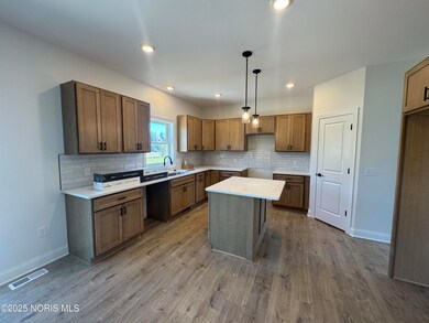 1800 Caleb Ct, Waterville, OH 43566 - photo 4