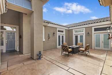 005_Courtyard