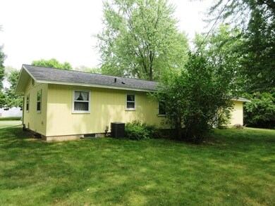 1710 4th Ave N, Menomonie, WI 54751 - photo 4