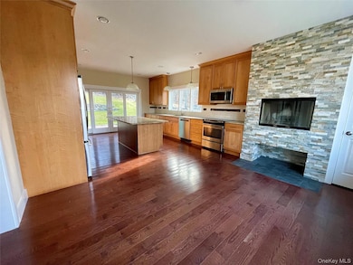 2130 Hunterbrook Rd, Yorktown Heights, NY 10598 - photo 4