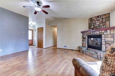 27204 Manor Place NW, Stanwood, WA 98292 - photo 4