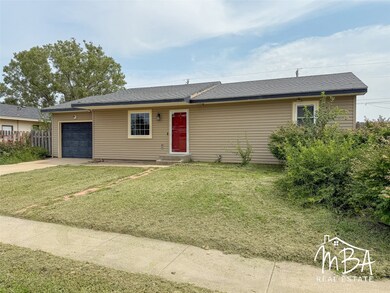 302 Oldweiler Dr, Holcomb, KS 67851 - photo 2