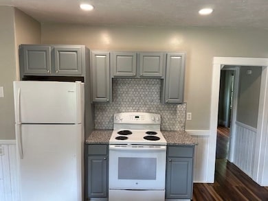 28-30 Maolis Ave unit 2, West Bridgewater, MA 02379 - photo 7