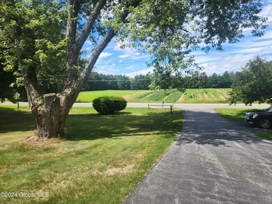 151 Jones Rd, Saratoga Springs, NY 12866 - photo 6