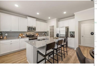 1124 Georgian Point Dr, Lawrenceville, GA 30045 - photo 5