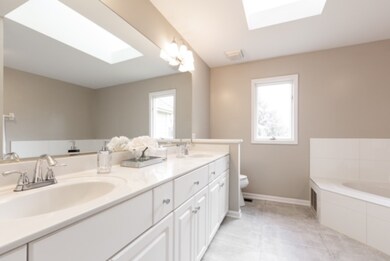 4316 Camelot Cir, Naperville, IL 60564 - photo 7