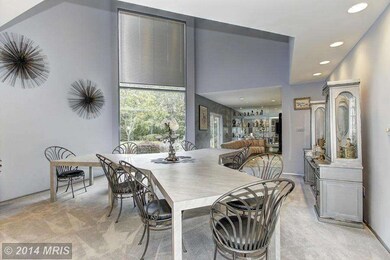 9905 Hall Rd, Potomac, MD 20854 - photo 3