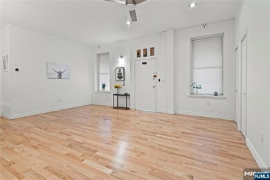 187 Wayne St unit 311, Jersey City, NJ 07302 - photo 4