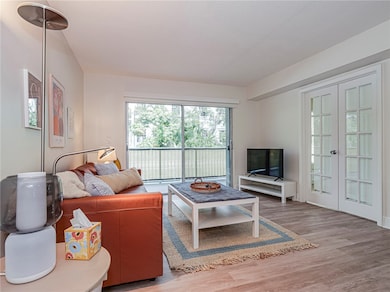 855 Dahlia Ln unit 206, Vero Beach, FL 32963 - photo 4