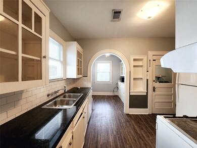 729 E 17th St, Houston, TX 77008 - photo 6