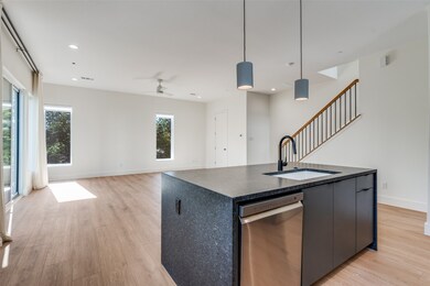 2206 Arroyo Ave unit 105, Dallas, TX 75219 - photo 6