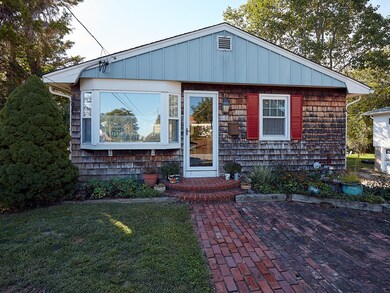 65 Anderson Ave, Warwick, RI 02888 - photo 2