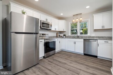 267 W Lee Hwy, New Market, VA 22844 - photo 3