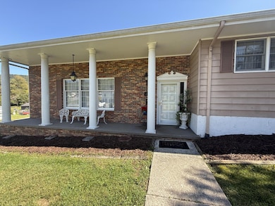 2282 Seneca Trail S, Peterstown, WV 24963 - photo 4