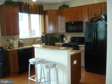 8200 Riggos Way, Hyattsville, MD 20785 - photo 2