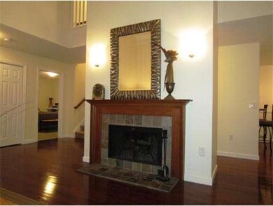 7R S Commons unit 7R, Lincoln, MA 01773 - photo 3