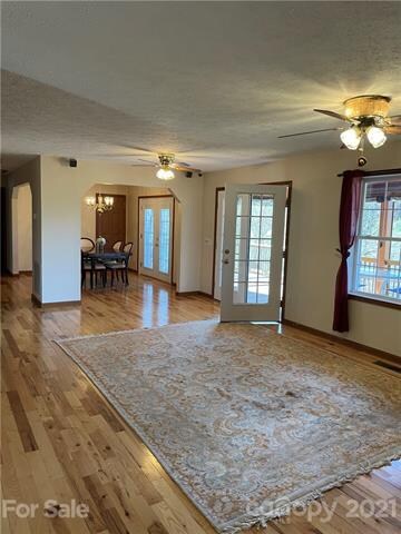 5 Hallaran Dr, Marshall, NC 28753 - photo 3