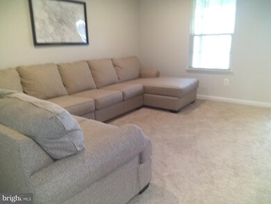 1812 Wind Gate Rd, Halethorpe, MD 21227 - photo 4