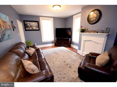 129 Chestnut St, Spring City, PA 19475 - photo 2