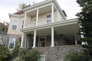 44 N 15th St unit 3rd Flr, Allentown, PA 18102 - photo 2