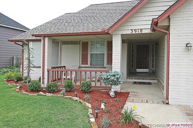 3918 S Sycamore Place, Broken Arrow, OK 74011 - photo 2
