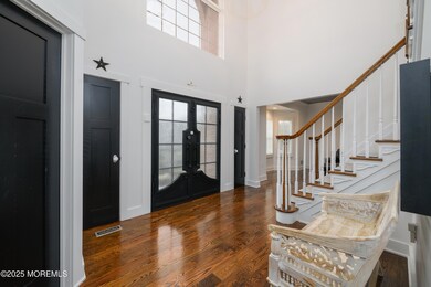WELCOMING FOYER