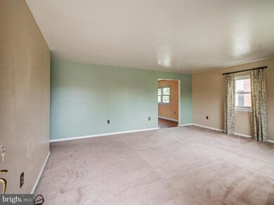 2908 Vermont Ave, Halethorpe, MD 21227 - photo 5