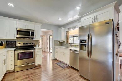 9111 Bedford Dr, Boca Raton, FL 33434 - photo 5