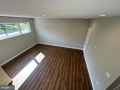 210 E Piccadilly St, Winchester, VA 22601 - photo 6
