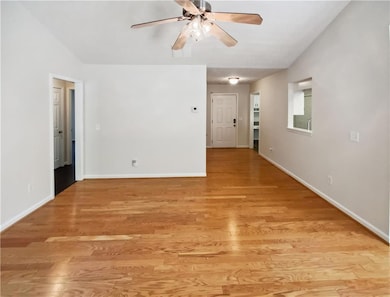 145 Shadowbrook Trace unit 2, Covington, GA 30016 - photo 3