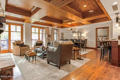 130 Daybreak Ridge Rd-001-039-Living Roo