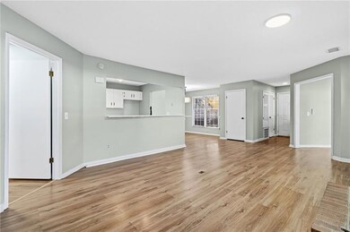 1121 Cannongate Crossing SW, Marietta, GA 30064 - photo 7