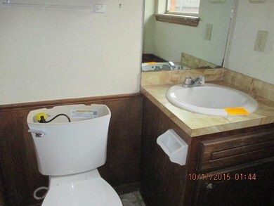 Master bath..winterized.