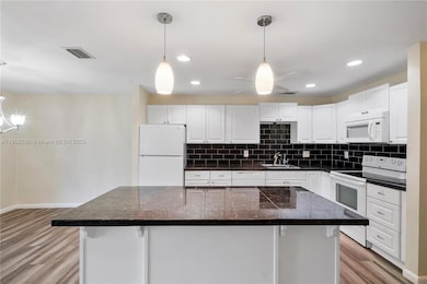 1022 NW 88th Ave unit C100, Plantation, FL 33322 - photo 3