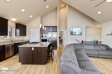 05-Living Room-ELKO0813