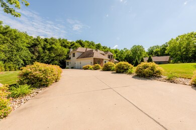 9376 Fox Run