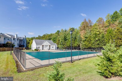 4193 Stockbridge Dr, Dumfries, VA 22025 - photo 2