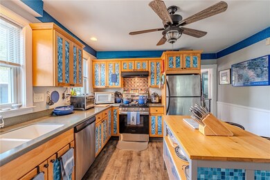 19 Carrington Ave unit 3, Providence, RI 02906 - photo 2