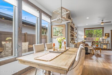 06 - Dining Area