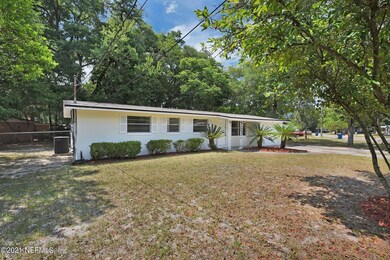 10706 Merida Dr, Jacksonville, FL 32218 - photo 3