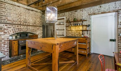 173 Wentworth St Charleston-11