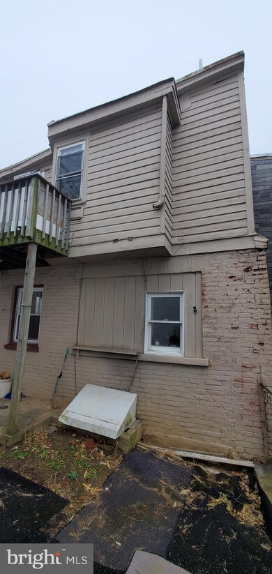 404 Saint Joseph St, Lancaster, PA 17603 - photo 3