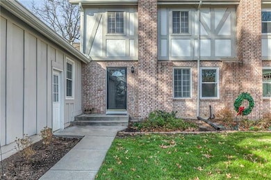 10147 Edelweiss Cir, Shawnee, KS 66203 - photo 3