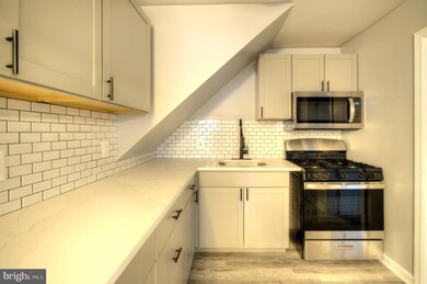 1253 Macarthur Dr, Camden, NJ 08104 - photo 3