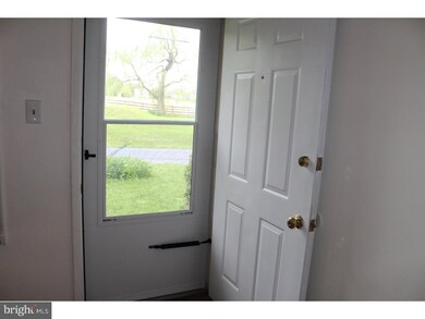 27 Hoffman Ln, Shoemakersville, PA 19555 - photo 5