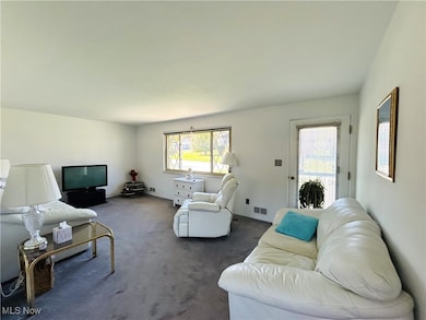 188 Columbus Way, Weirton, WV 26062 - photo 3