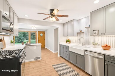 kitchen View Dr