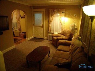 2033 Brussels St, Toledo, OH 43613 - photo 4