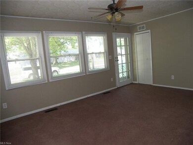 4223 Talbot Ln, Lorain, OH 44055 - photo 4