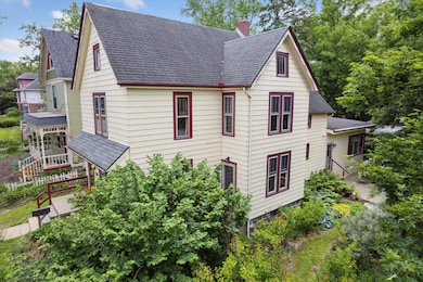 55-300-3rd-St-Ann-Arbor-MI-48103-WindowS